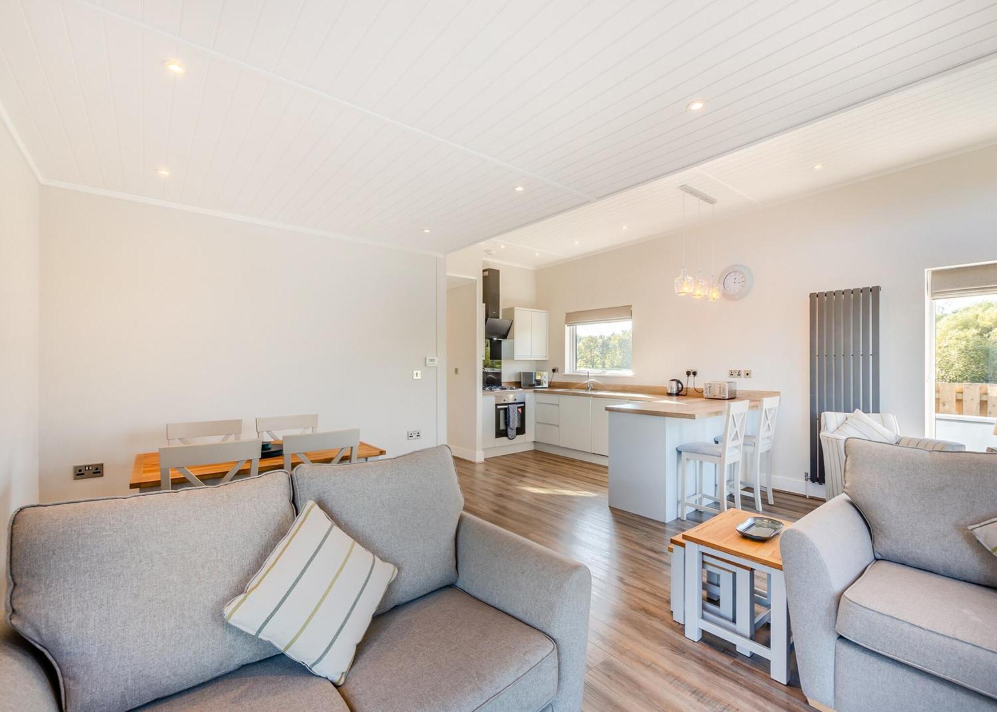 Waterside Hambleton Lakeside Lodges Poulton-le-Fylde Rum bild