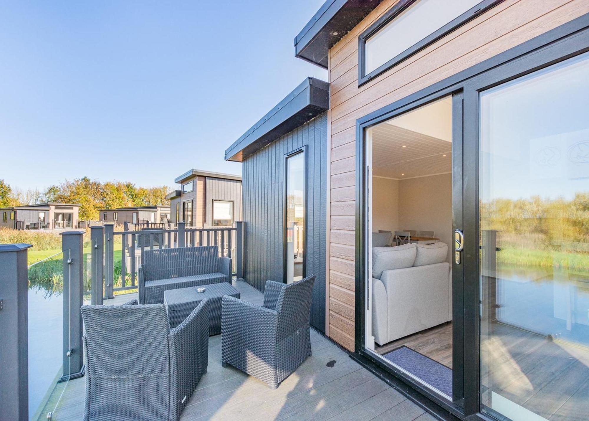 Waterside Hambleton Lakeside Lodges Poulton-le-Fylde Exteriör bild